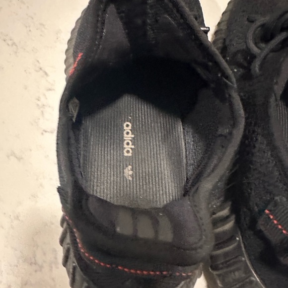EUC Yeezy adidas sneakers - Picture 6 of 11